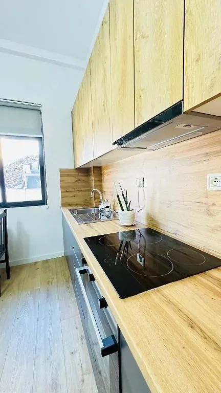 Prime Location Cozy Apartment Near Pazari I Ri Tirana